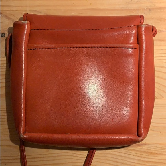 Small red leather bag - Picture 2 of 5